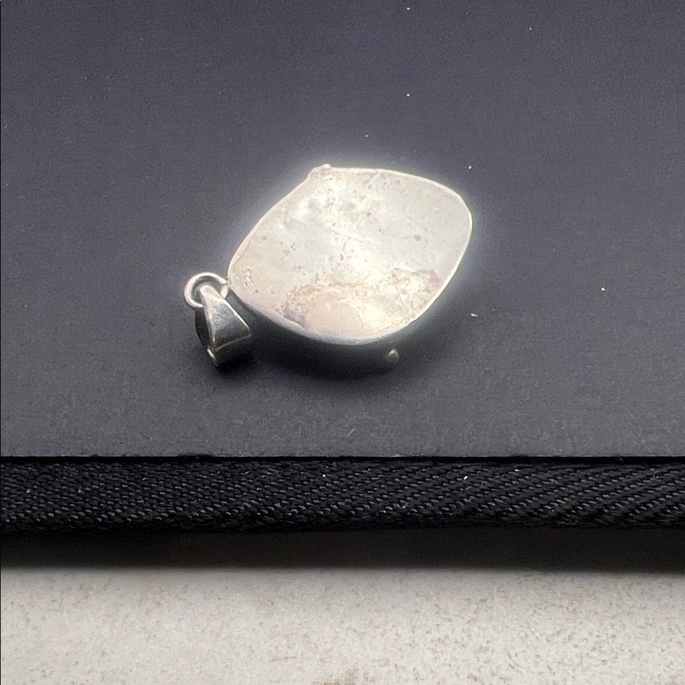 Vintage  Locket - Picture 3 of 3